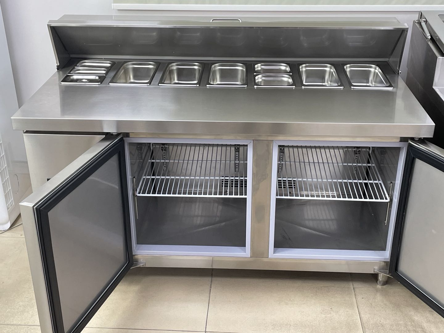 Réfrigérateur commercial encas - Food Storage In Cooler avis et prix